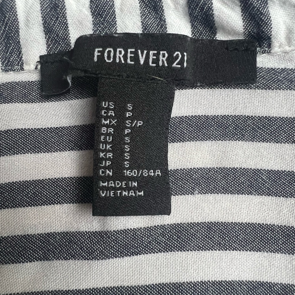 Short sleeve collar button up - Picture 4 of 5
